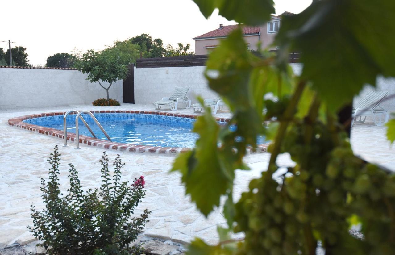 House & Apartment Palaca Donji Zemunik Buitenkant foto