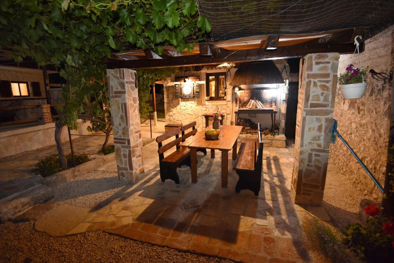 House & Apartment Palaca Donji Zemunik Buitenkant foto