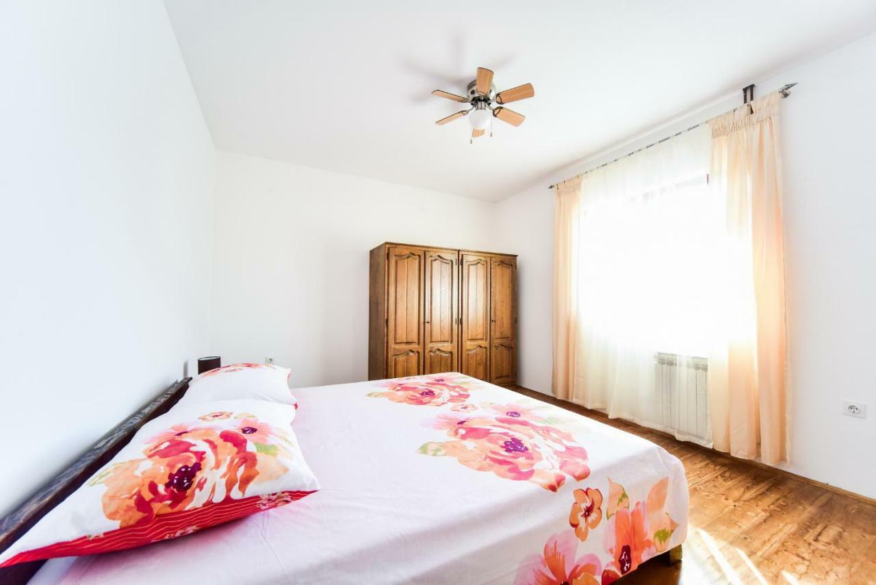 House & Apartment Palaca Donji Zemunik Buitenkant foto