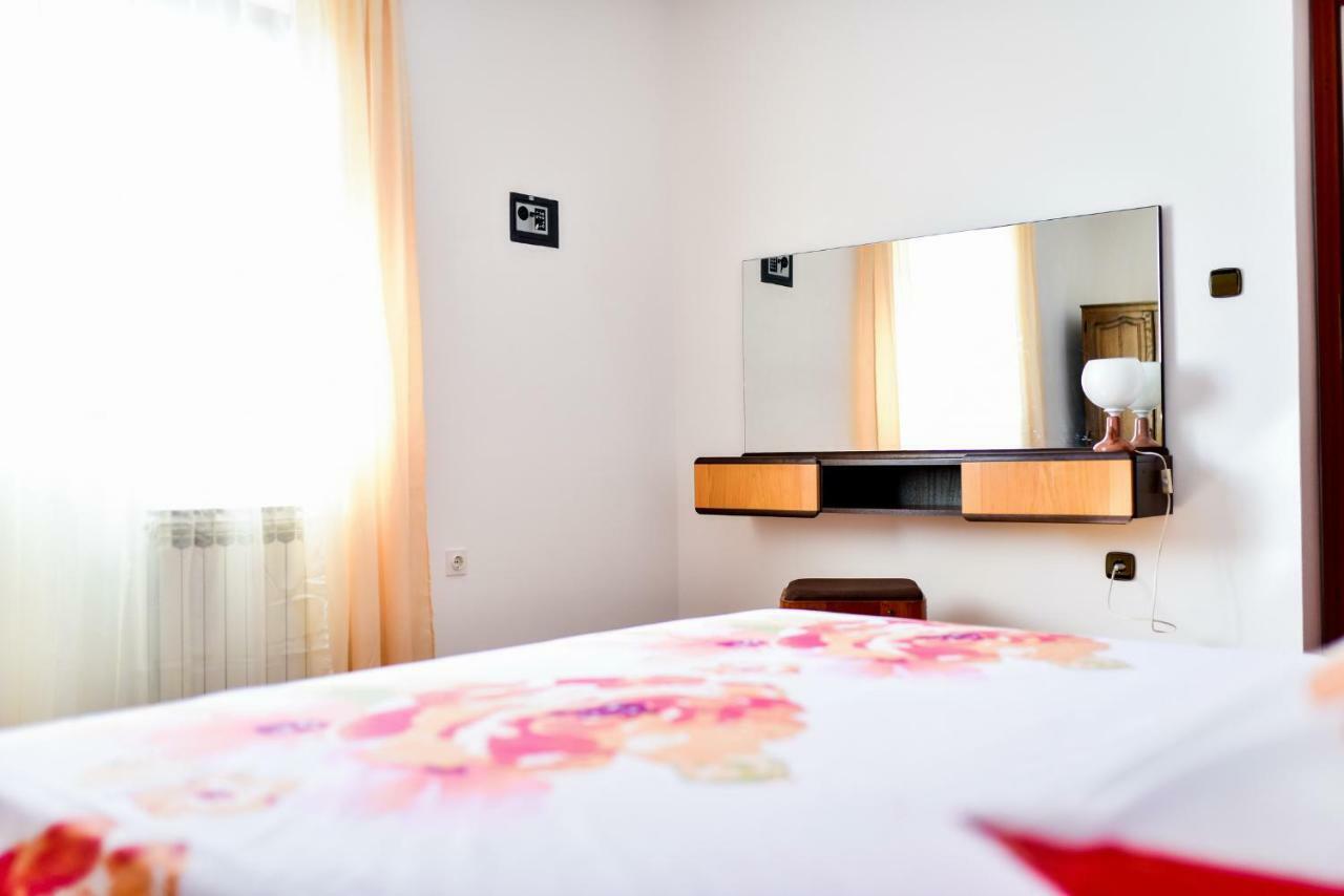 House & Apartment Palaca Donji Zemunik Buitenkant foto